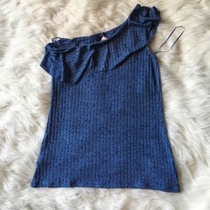 CLOSET CLOSING Juicy Couture ruffle top